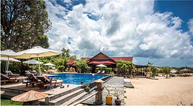 Khu nghỉ dưỡng cao cấp Chez Carole Center Resort And Spa 5 sao ngay trên đảo Phú Quốc.