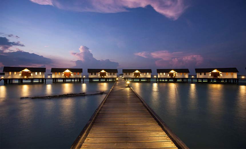 giá phòng khách sạn trên biển maldives - Reethi Beach Resort
