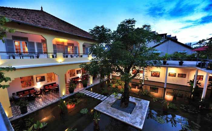 Khách sạn giá rẻ tại Phnom Penh Campuchia- Plantation Urban Resort & Spa
